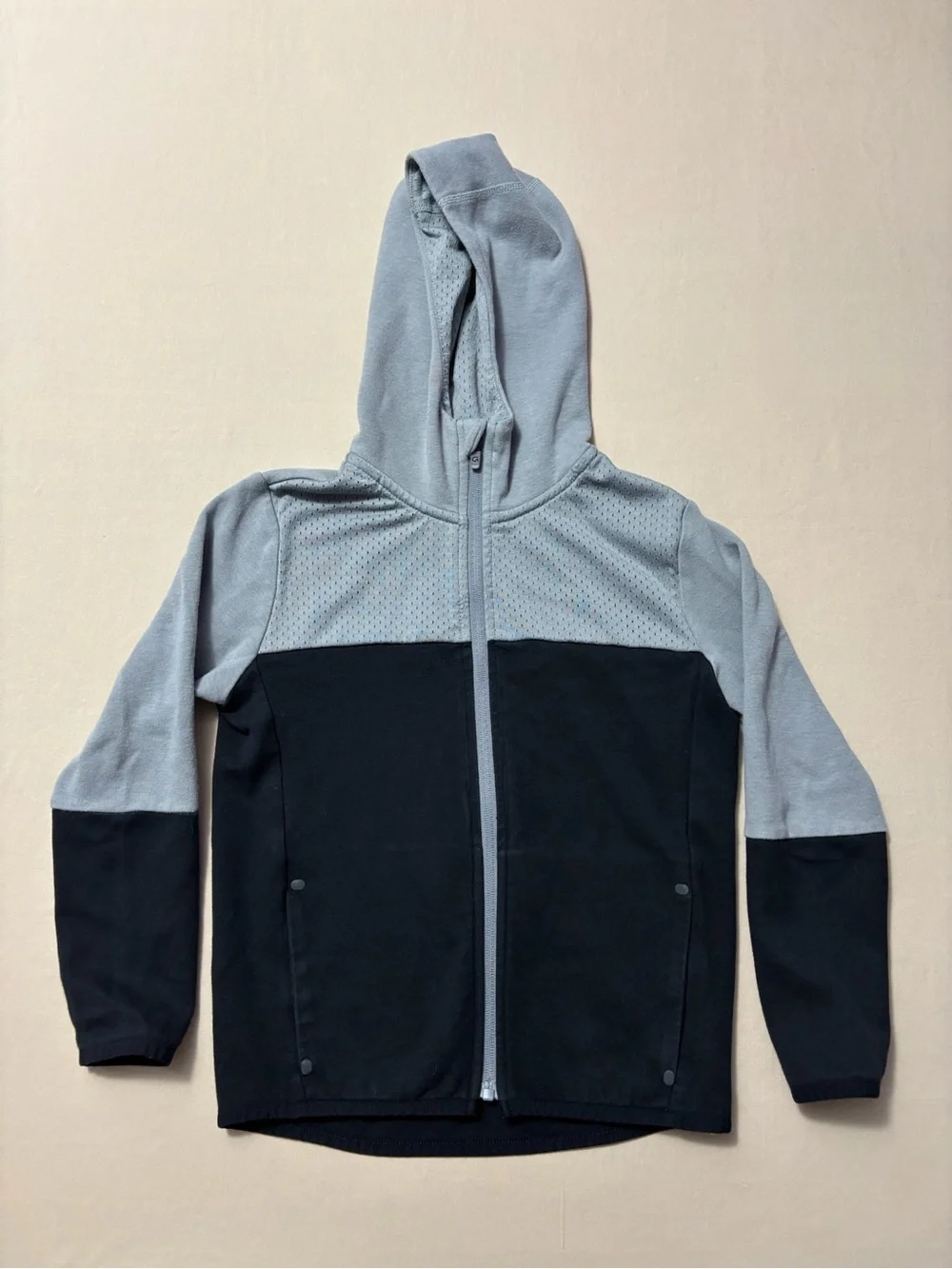 GAP Kids Two-Tone Hooded Zip Jacket Light Gray & Black Size Small